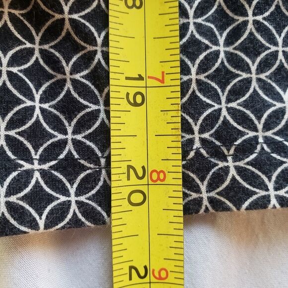 Talbots Geometric Print Shirt Petite Medium | Button-Up, Classic Fit - Picture 3 of 7